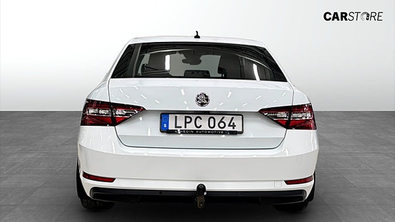 Skoda Superb 7 of 18