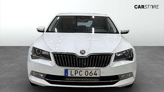 Skoda Superb 8 of 18