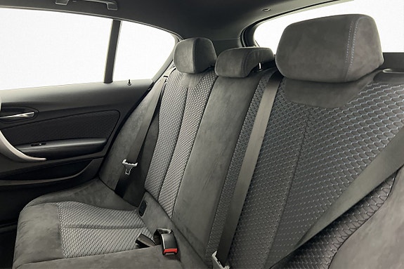 BMW 118d 13 of 25