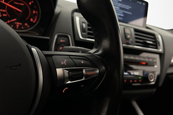 BMW 118d 15 of 25