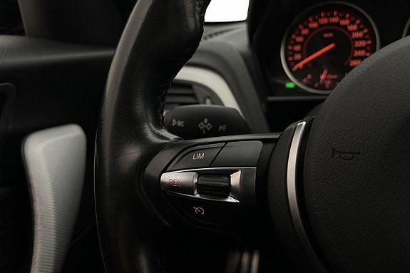 BMW 118d 14 of 25