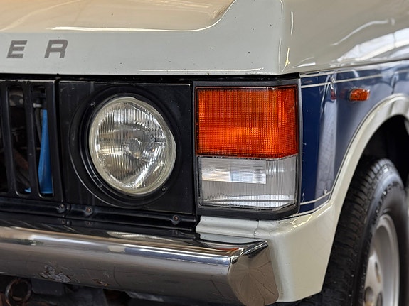 Land Rover Range Rover 17 of 19