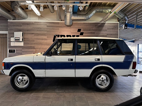 Land Rover Range Rover 2 of 5