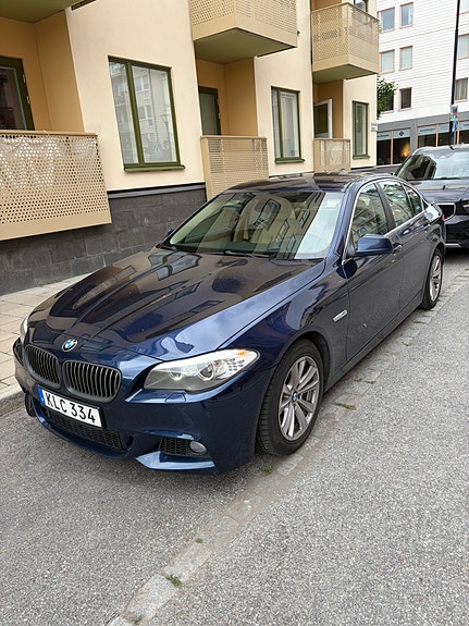 BMW 520d 4 of 5