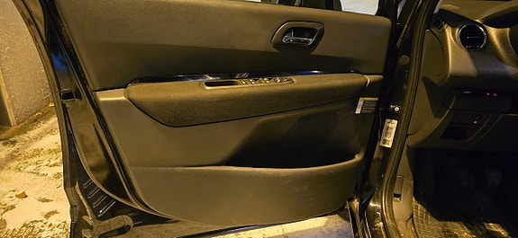 Peugeot 5008 12 of 14