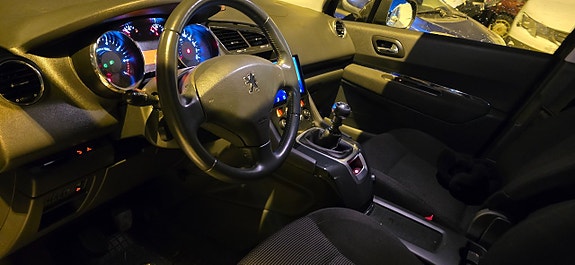 Peugeot 5008 11 of 14