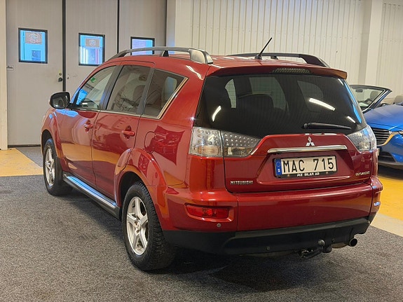 Mitsubishi Outlander 4 of 24