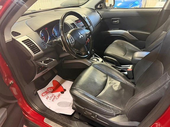 Mitsubishi Outlander 12 of 24