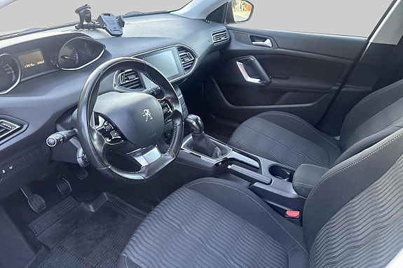 Peugeot 308 SW 3 of 15