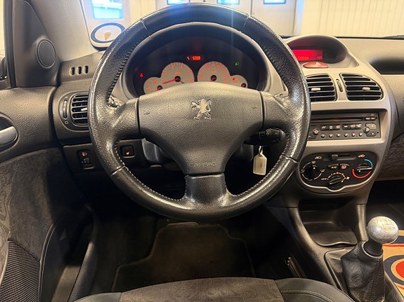Peugeot 206 CC 14 of 17
