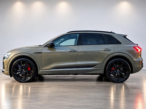 Audi Q8 e-tron 2 of 15