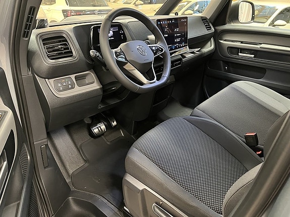 Volkswagen ID. Buzz 8 of 14