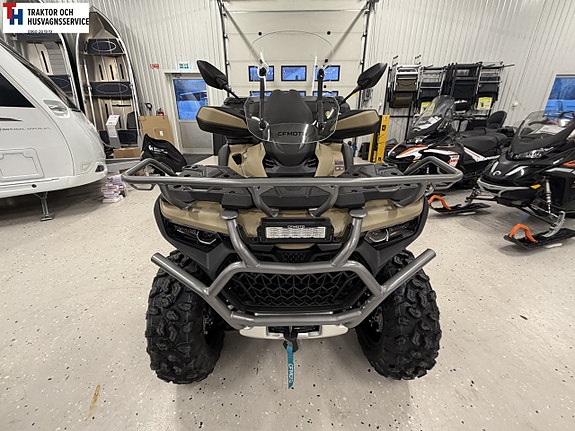 CFMOTO CFORCE 1000 OVERLAND Traktor B 7 of 12