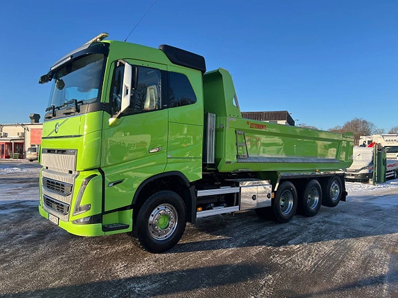 Volvo FH16 550 8x4*4 Tridem Tippbil I-See, Fullutrustad