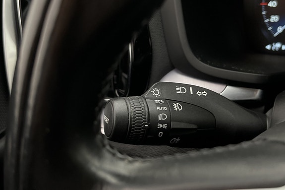 Volvo V60 Cross Country 12 of 27