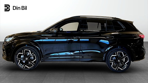 Volkswagen Tiguan 2 of 5