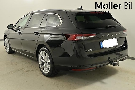 Skoda Superb 3 of 5