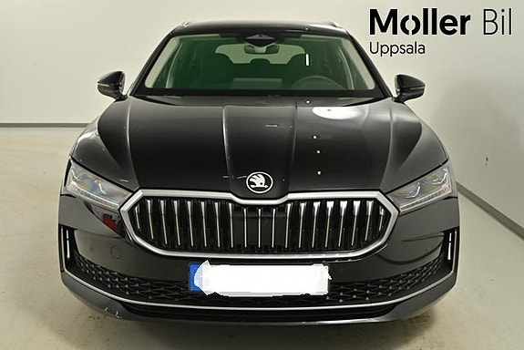 Skoda Superb 2 of 5