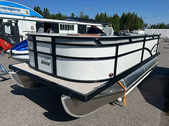 Örnvik SAP490 Pontonbåt & Honda 50 hk 4-takt -2026