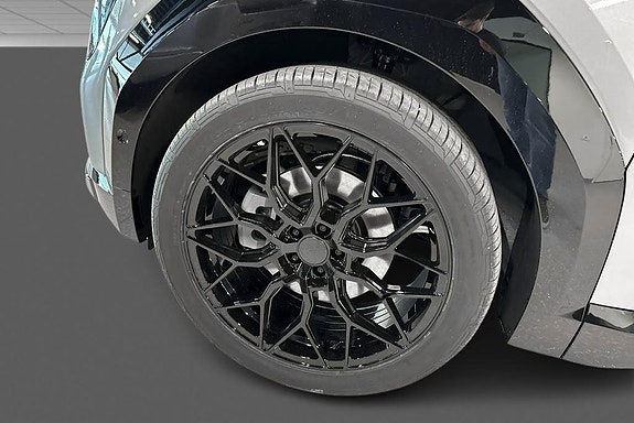Kia EV9 10 of 29