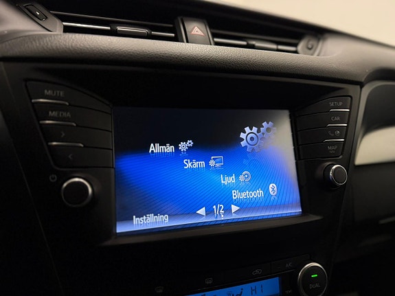Toyota Avensis 9 of 22