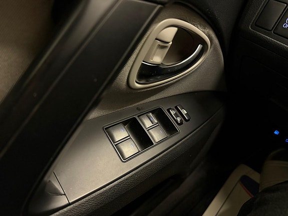 Toyota Avensis 16 of 22