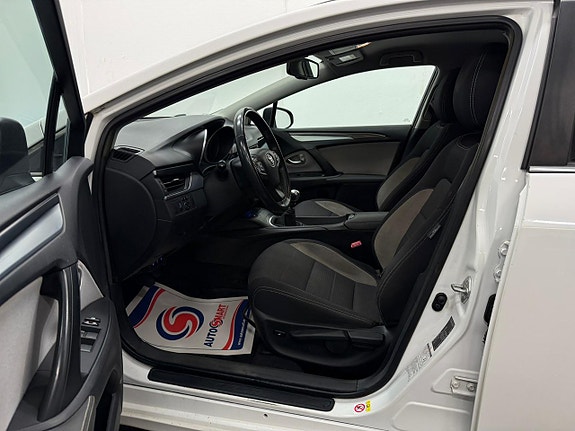 Toyota Avensis 20 of 22
