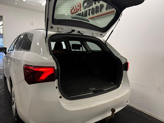 Toyota Avensis 22 of 22