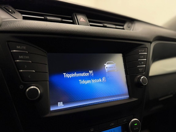 Toyota Avensis 10 of 22