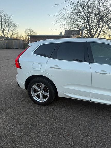 Volvo XC60 5 of 10