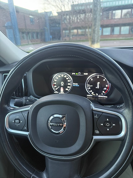 Volvo XC60 10 of 10