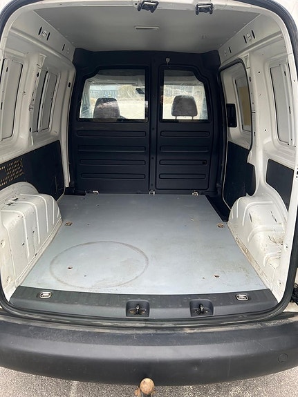 Volkswagen Caddy 6 of 16