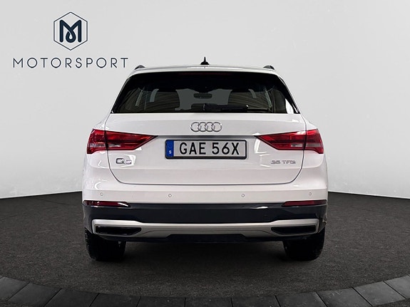 Audi Q3 6 of 24