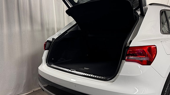 Audi Q3 7 of 24