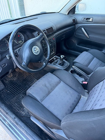 Volkswagen Passat 5 of 5