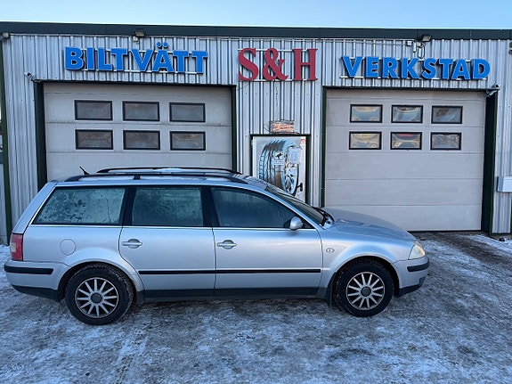 Volkswagen Passat 3 of 5