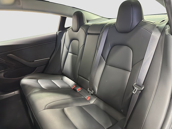 TESLA MODEL 3 - STANDARD RANGE PLUS - ATTELAGE - AUTOPILOT -  261 CV