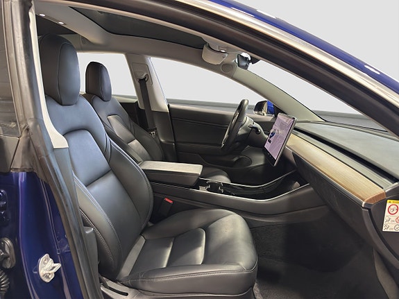 TESLA MODEL 3 - STANDARD RANGE PLUS - ATTELAGE - AUTOPILOT -  261 CV