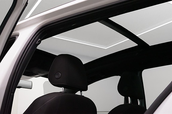 Volkswagen Golf VII 11 of 23