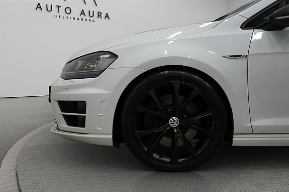 Volkswagen Golf VII 6 of 23