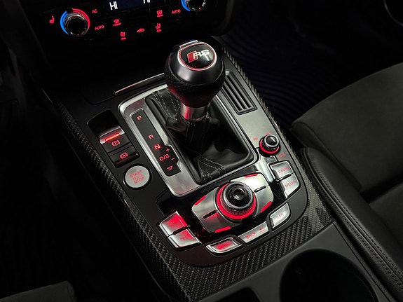 Audi RS4 26 of 27