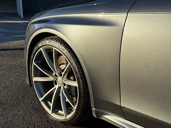 Audi RS4 15 of 27