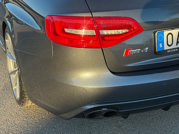 Audi RS4 17 of 27