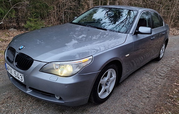 BMW 523i