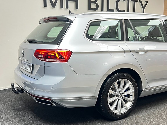Volkswagen Passat 7 of 13