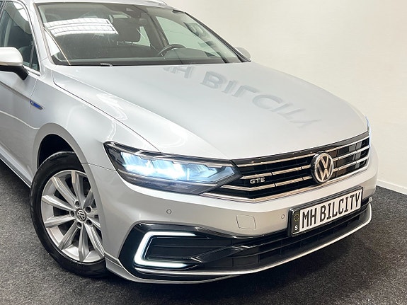 Volkswagen Passat 3 of 5