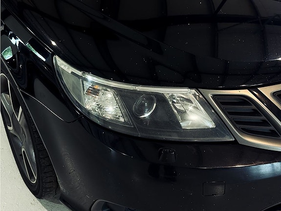 Saab 9-3 3 of 5