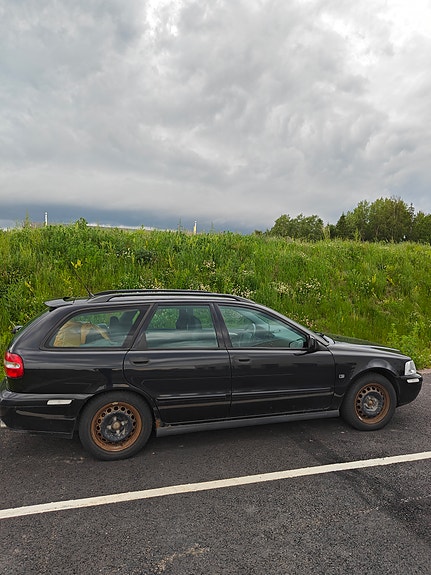 Volvo V40 5 of 5