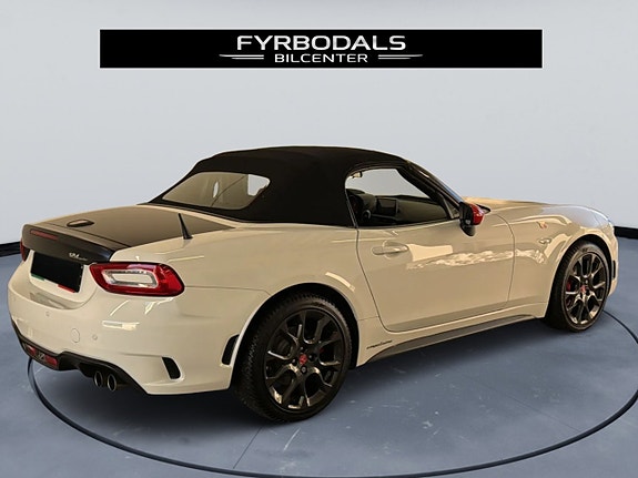 Abarth 124 Spider 13 of 30