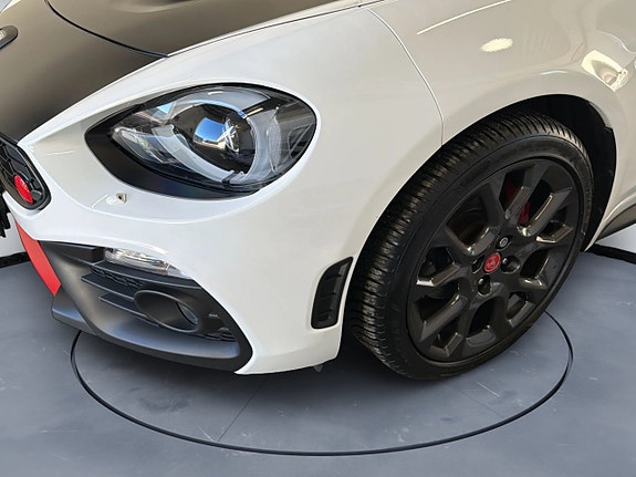 Abarth 124 Spider 29 of 30